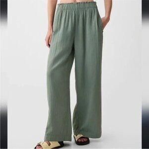 "NWT" GAP High Rise Crinkle Gauze Wide-Leg Pants In Laurel Wreath Green- Size L